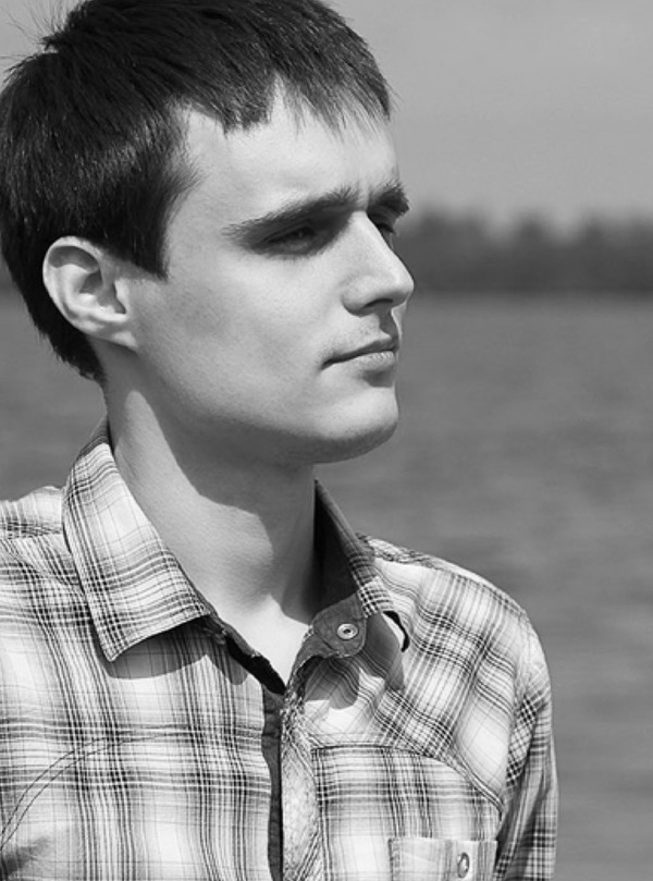 <b>Юрий Золотухин</b><br>
<br>
Android-разработчик<br>
<br>
Опыт 5 лет<br>
<br>
Работал ведущим разработчиком над проектами издательского дома Эксмо и наших немецких клиентов Axel Springer