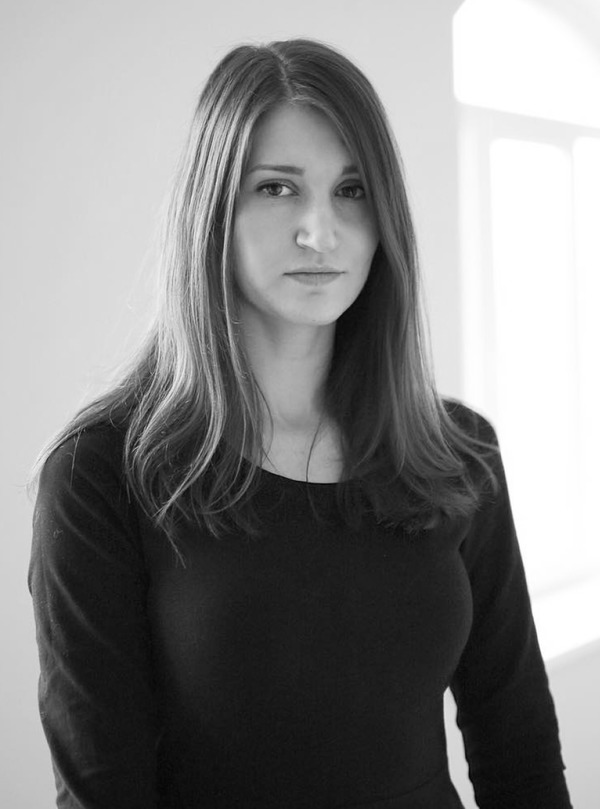 <b>Екатерина Золотарёва</b>, дизайнер.<br><br>Специализация — иллюстрации.<br><br>4 года в команде.<br><br>Ключевые клиенты: Meinestadt, TalentHero, Hello Honey.<br><br>